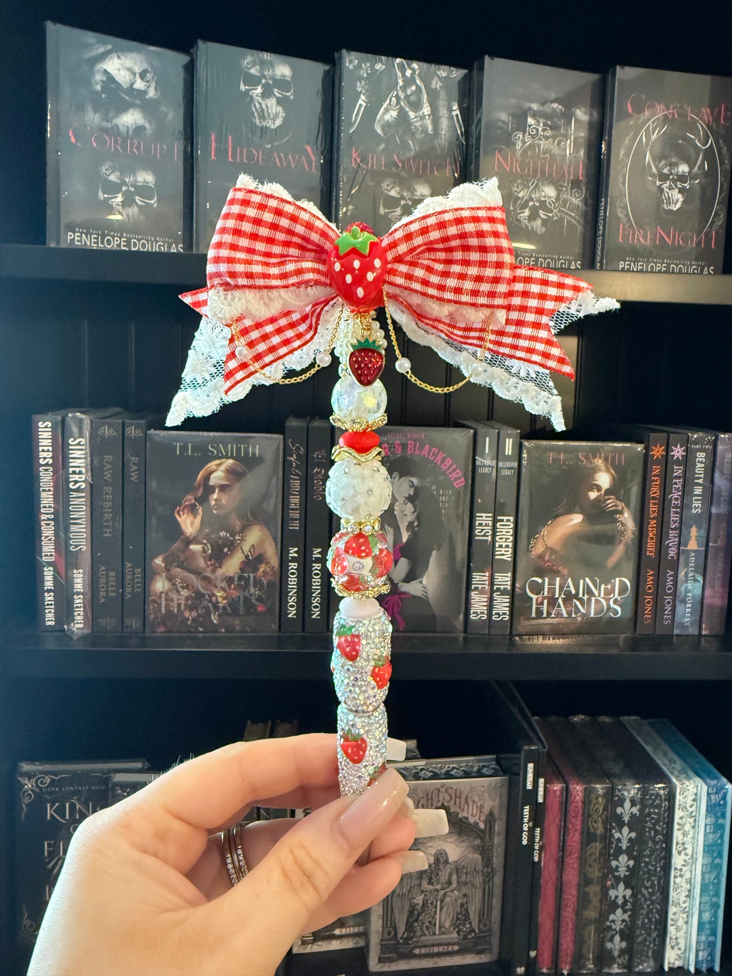 Strawberry Patch Bow Pen